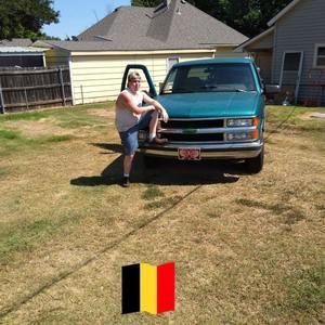 Meet your Posher, Dakota